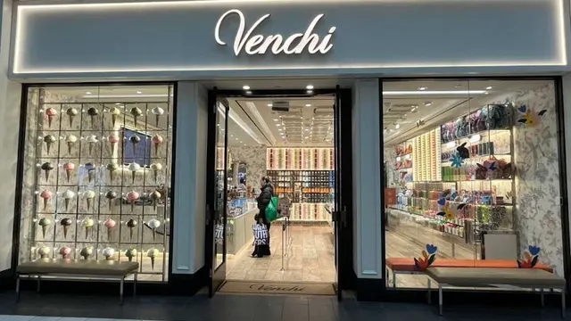 Venchi Chocolate & Gelato Roosevelt Field