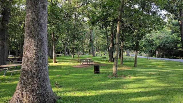 Valley Stream State Park